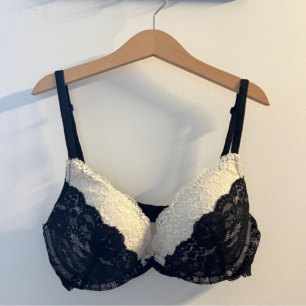 Victoria’s Secret Black and White Lace Lingerie Bra 34C